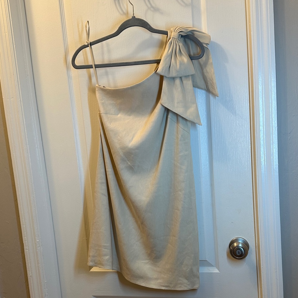 Michael Antonio Cream One-Shoulder Dress with Bow